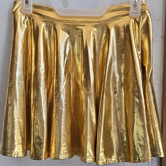 Skirts Hde Gold Mini Skater Skirt With Pleats Poshmark — free download